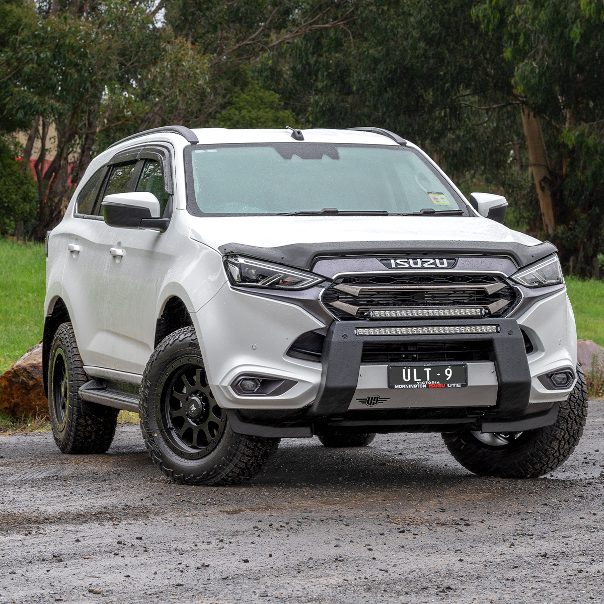 The Ultimate Nudge Bart o suit Isuzu MU-X 2021 - 2024 (2nd Gen, RJ)